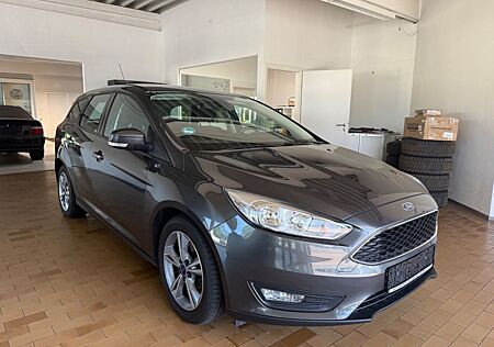 Ford Focus Turnier Business Scheckheft Klima FSE