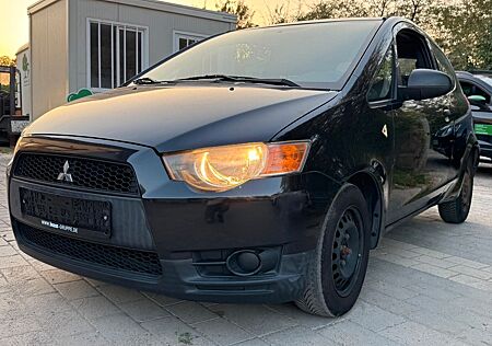 Mitsubishi Colt Lim. 3-trg. Inform