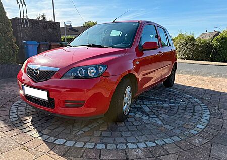 Mazda 2 TÜV 6/2027, gut erhalten, viele Teile neu