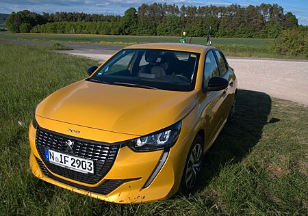 Peugeot 208 Active Pack Pure Tech 100