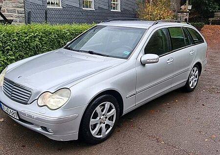 Mercedes-Benz C 320 gebraucht kaufen Mercedes-Benz C 320 W203 T Modell Benzin Elegance