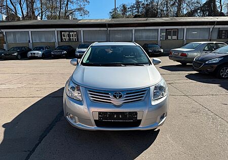 Toyota Avensis 2.2 110KWEURO5,AHK,KLIMA,TÜV03/2028
