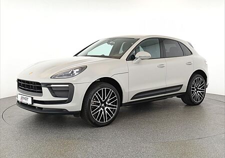 Porsche Macan LED Nav SHZ Kam Sportendrohr 21" 911 Turbo