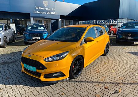 Ford Focus Lim. ST