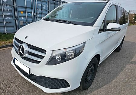 Mercedes-Benz V 220 lang