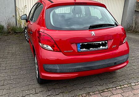 Peugeot 207 rot TÜV bis August 2027