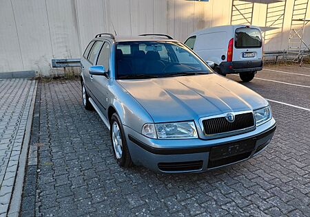 Skoda Octavia Combi Elegance 1.9 TDI 1 Hand Neu TÜV