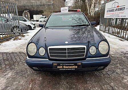 Mercedes-Benz E 200 ELEGANCE