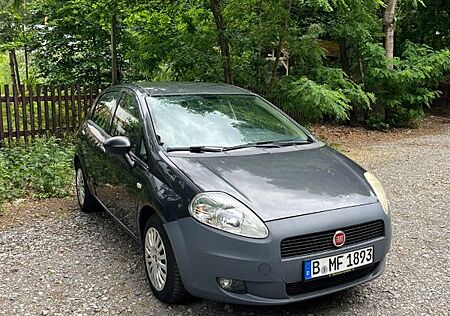 Fiat Grande Punto TÜV NEU - Kupplung, Bremse NEU
