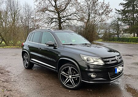 VW Tiguan Volkswagen 2.0 TDI 130kW 4MOT BMT Sport & Style ...