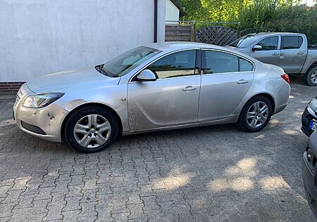 Opel Insignia A Lim. Edition 4x4