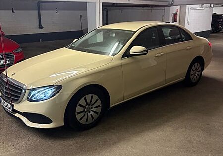 Mercedes-Benz E 200 d Autom. -