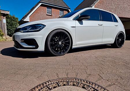 VW Golf Volkswagen VII R, neuer Motor (!!), 2.0 TSI 4MOTION