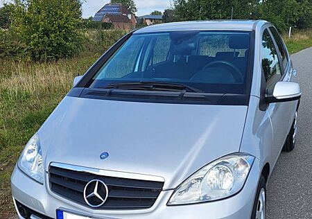 Mercedes-Benz A 160 CDI, AHK, TÜV neu, 5 Gang, 4 türig, Klima,