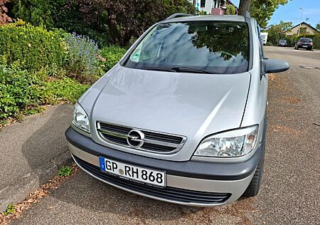 Opel Zafira 1.6 Njoy Njoy