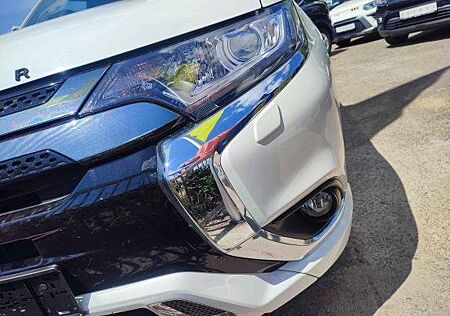 Mitsubishi Outlander 2.4 PHV 4WD Spirit Diamand Paket
