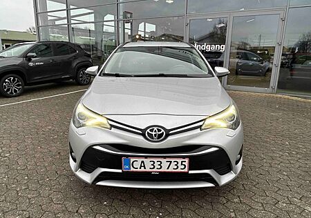 Toyota Avensis 2,0 D-4D, Touring Sports