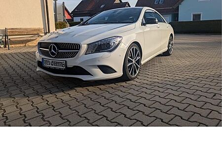 Mercedes-Benz CLA 180 Urban