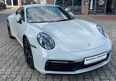 Porsche 911 Urmodell 911 Carrera 4