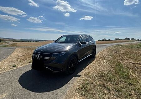 Mercedes-Benz EQC 400 4MATIC AMG Line AMG Line wenig km