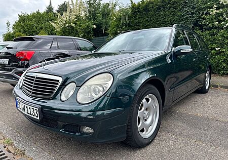 Mercedes-Benz E 240 4MATIC T CLASSIC Classic