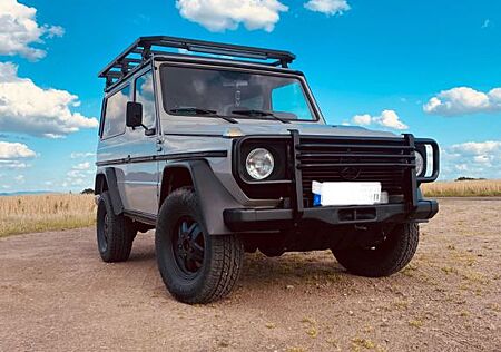 Mercedes-Benz G 230