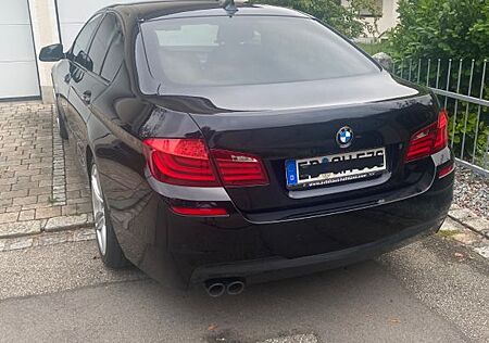 BMW 530d xDrive - M-Sportpaket innovationpaket Navi