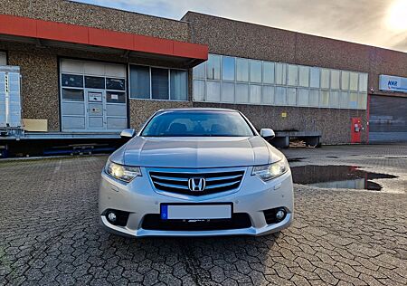 Honda Accord 2.2 i-DTEC Elegance Automatik Elegance