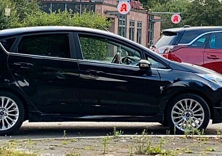 Ford Fiesta 1,0 EcoBoost 74kW Titanium PowerShift...