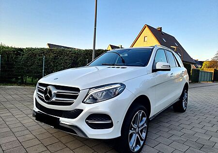 Mercedes-Benz GLE 400 4Matic*AMG Line*Distronic*360°*Leder*