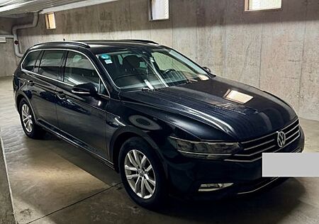 VW Passat Variant Volkswagen 2.0 TDI SCR DSG Business Vari...