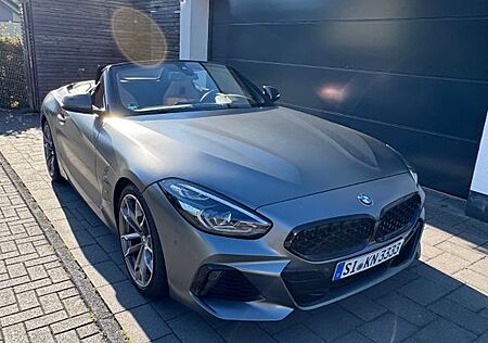 BMW Z4 M40i A - Frozen Grey - Top Ausstattung