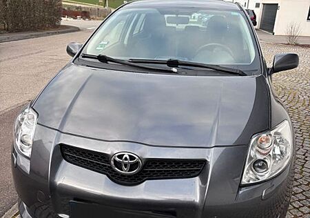 Toyota Auris 1.6 VVT-i Sol Sol