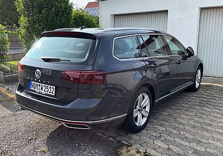 VW Passat Variant Volkswagen 2.0 TSI OPF 140kW DSG Elegance