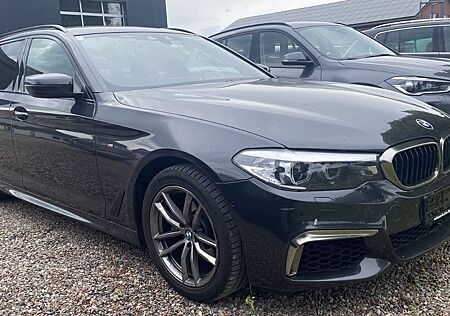 BMW 520 i M Sport HUD+ STandheizung+AHK+Display