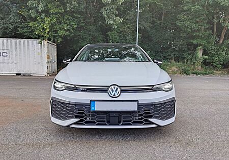 VW Golf Volkswagen GTI 2.0 TSI DSG HUD Pano DCC Navi