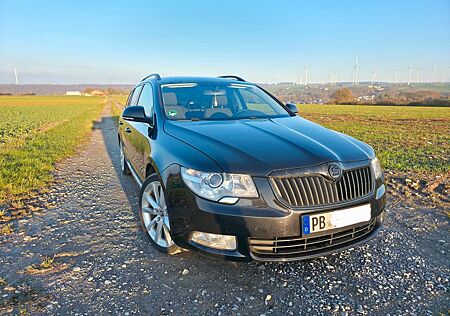 Skoda Superb Family 200PS im Top Zustand TUV2027