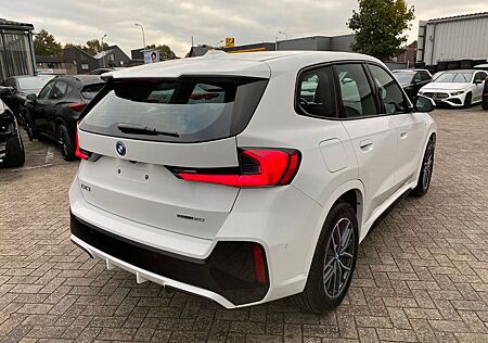 BMW iX1 gebraucht kaufen BMW iX1 eDrive20 M Sport *NAVI - KAM*