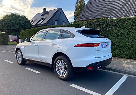Jaguar F-Pace E-Performance Pure Pure