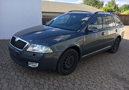 Skoda Octavia Combi 2.0 TDI PD DSG Xenon Navi PDC