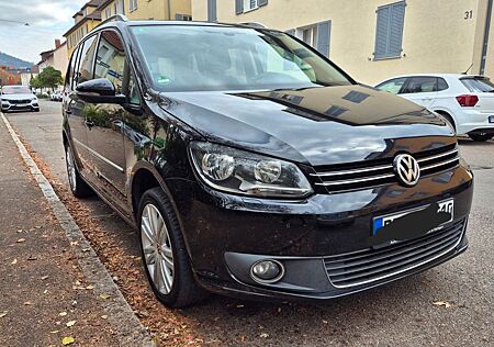 VW Touran Volkswagen 2.0 TDI DSG Highline Pano Standheiz. VOLL