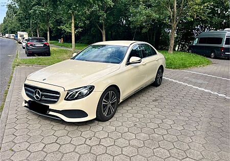 Mercedes-Benz E 200 d Avantgarde, LED , Eco,,Bluetooth