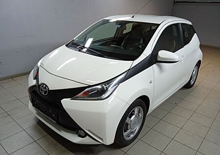 Toyota Aygo (X) Aygo -play touch