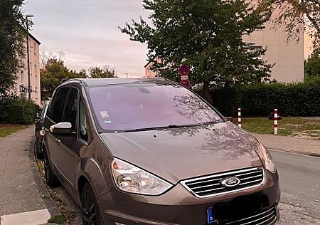 Ford Galaxy 2,0 TDCi 120kW DPF Titanium PowerShif...