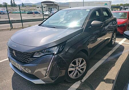 Peugeot 3008 1.2 PureTech 130 Active Navi,Kamera,LED