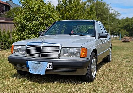 Mercedes-Benz 190