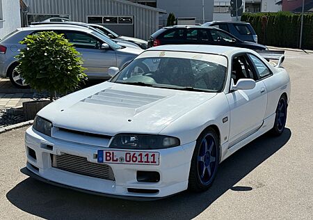 Nissan Skyline R33 /SINGLE-TURBO/SCHMIEDEMOTOR/SCHALTER
