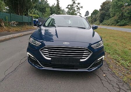 Ford Mondeo EcoblueNaviXenon1Hand.1A.TÜ!