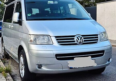 VW T5 Multivan Volkswagen highline 2.5 TDI 4 Motion