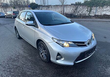 Toyota Auris Edition 1,4-l-D-4D,Navi,Kamera,Sitzh.,Temp